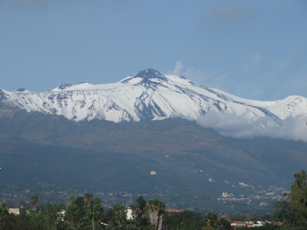 Le Case Del Merlo Turismo Rurale Milo Quarto foto